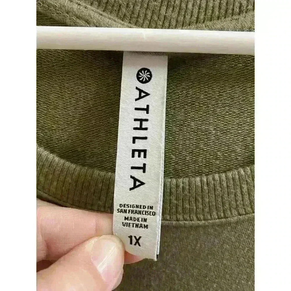 Athleta Mindset Relaxed Fit Sweatshirt Women's Light Olive Green Size 1X Comfy - Picture 2 of 11